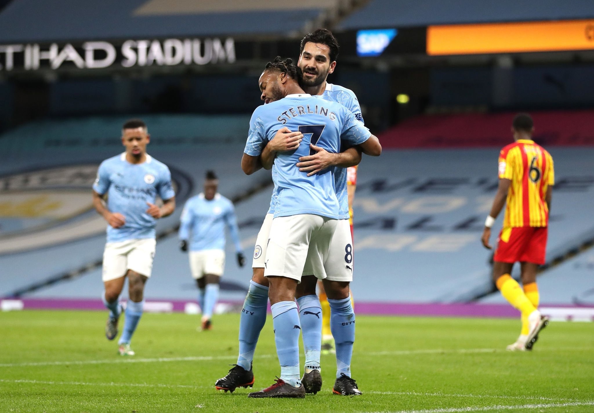 欧冠征程中 欧冠征程中